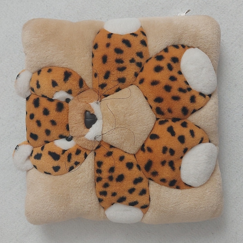 T.W.I.E. vintage leopard cushion NWOT